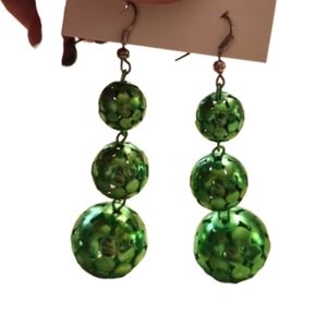 Green triple balls earrings vintage. Hollow light weight